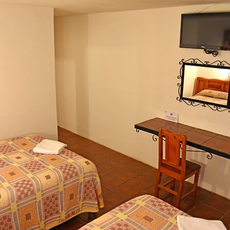 Hotel San Luis Сан-Кристобаль-де-Ла-Касас Экстерьер фото