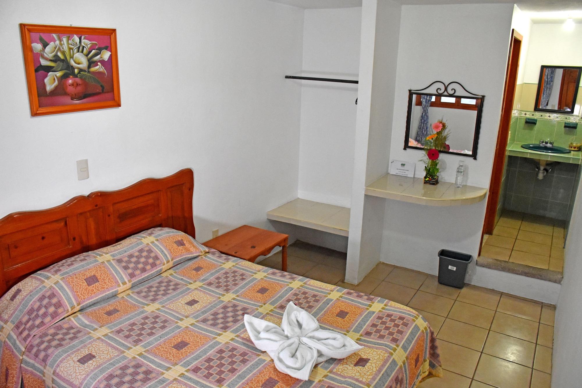 Hotel San Luis Сан-Кристобаль-де-Ла-Касас Экстерьер фото