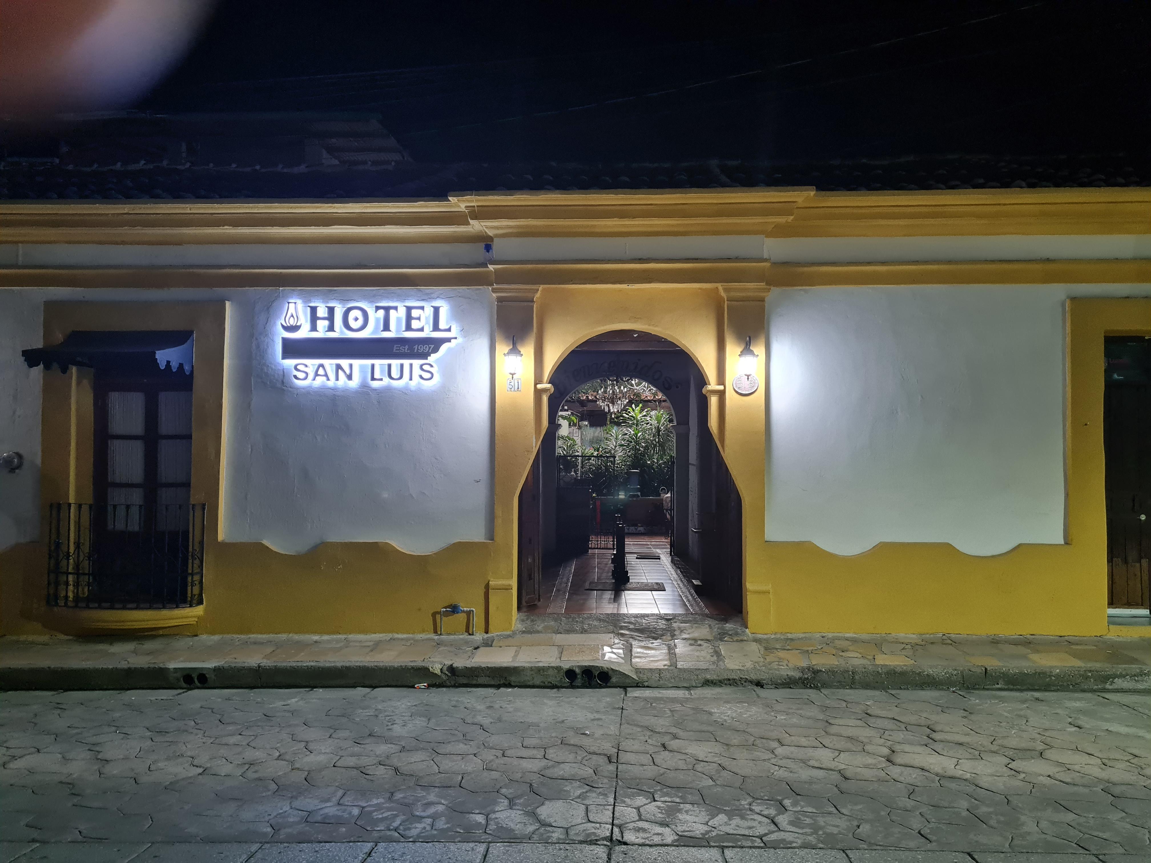 Hotel San Luis Сан-Кристобаль-де-Ла-Касас Экстерьер фото