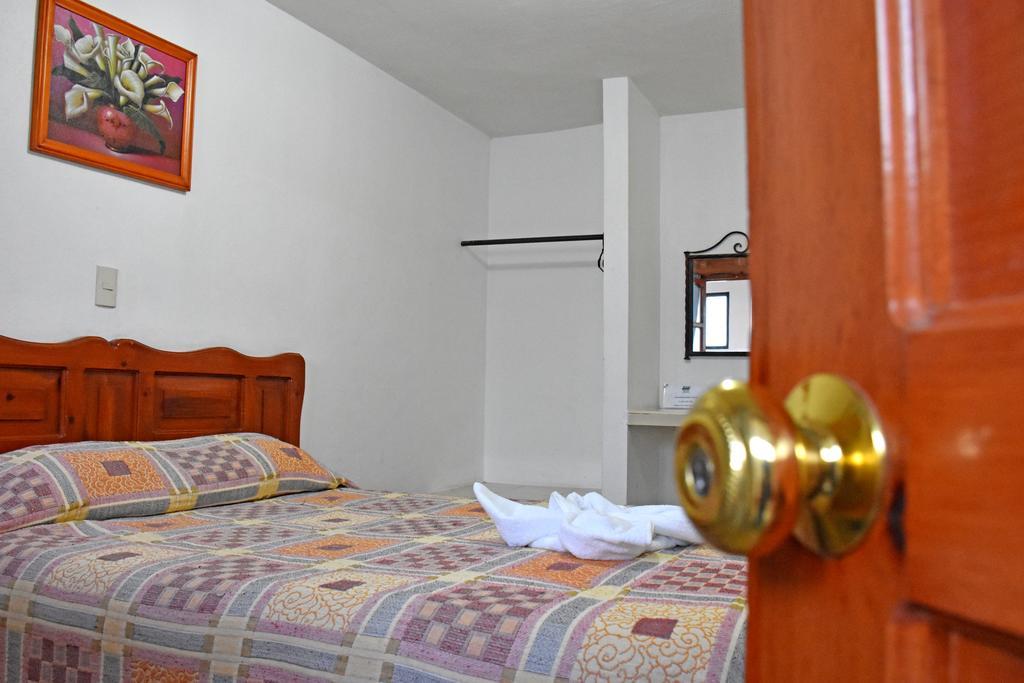 Hotel San Luis Сан-Кристобаль-де-Ла-Касас Экстерьер фото