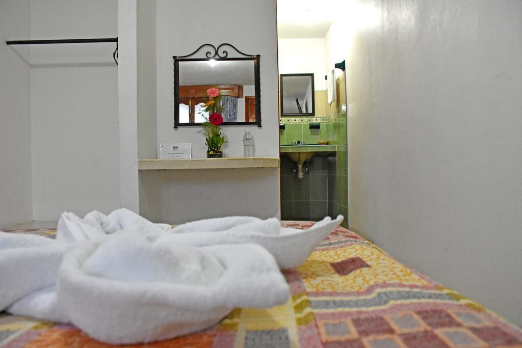 Hotel San Luis Сан-Кристобаль-де-Ла-Касас Экстерьер фото