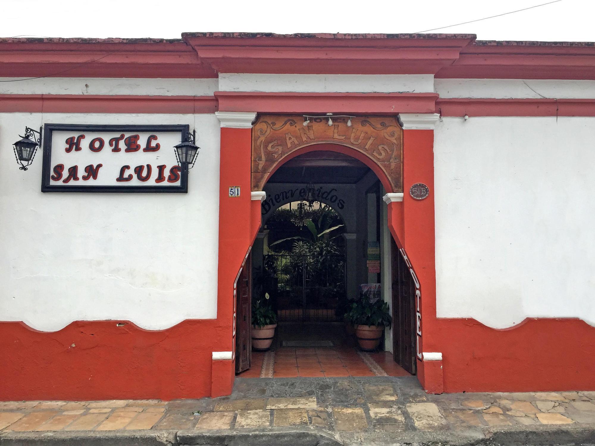 Hotel San Luis Сан-Кристобаль-де-Ла-Касас Экстерьер фото